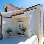 Wisibada Trogir