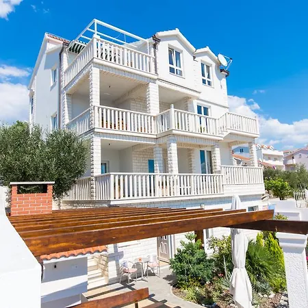 Wisibada Trogir