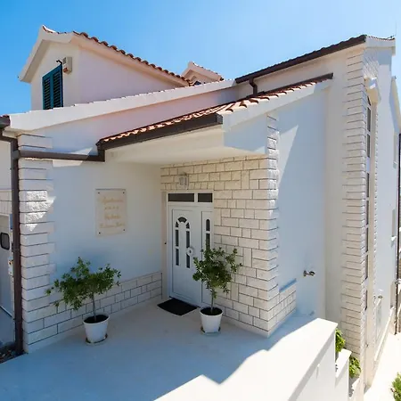 Wisibada Trogir