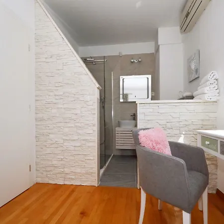 Wisibada アパート